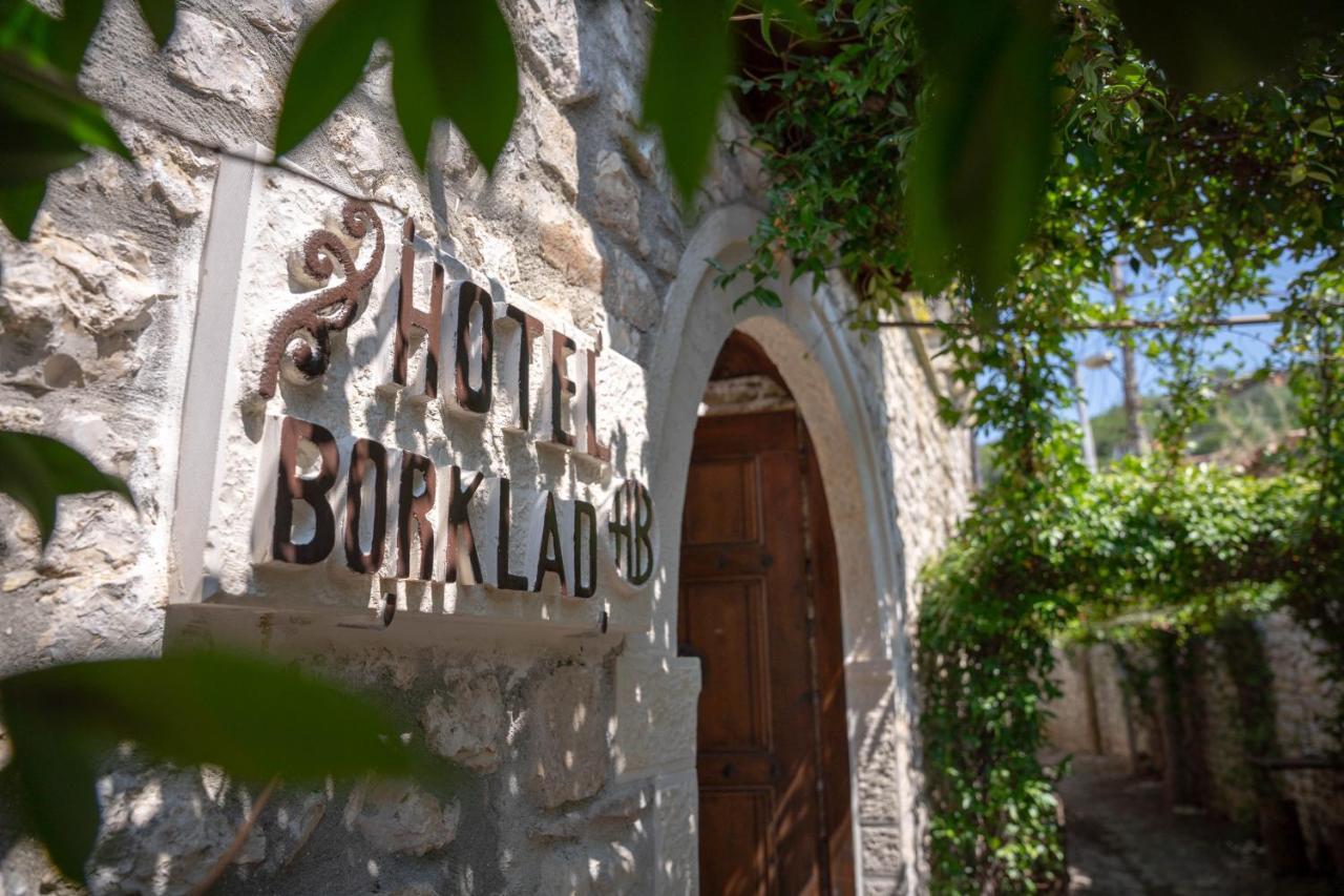 Hotel Borklad Berat Exterior foto