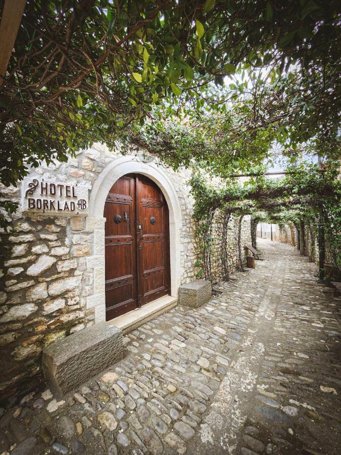 Hotel Borklad Berat Exterior foto